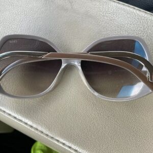 CHLOE womens sunglass Round Oval Panthos Grey Beige Grey